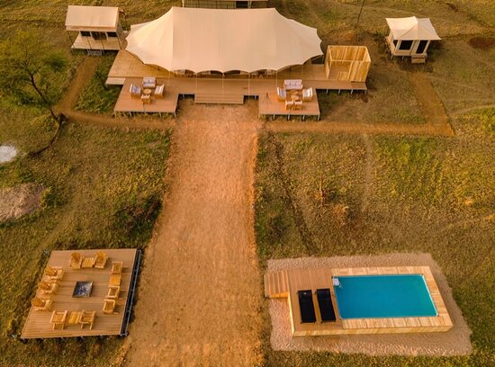 Safari on a Budget: How We Help You Enjoy 5 Star Luxury Lodges for 3 Star Prices This May
